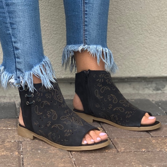 Black Boho Caged Gladiator Flat Sandal Bootie - Picture 4 of 7